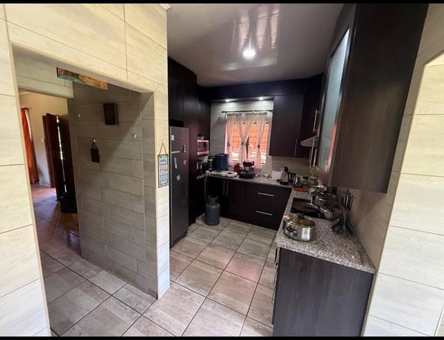 3 BEDROOM HOUSE FOR SALE IN VANDERBIJLPARK CW 6